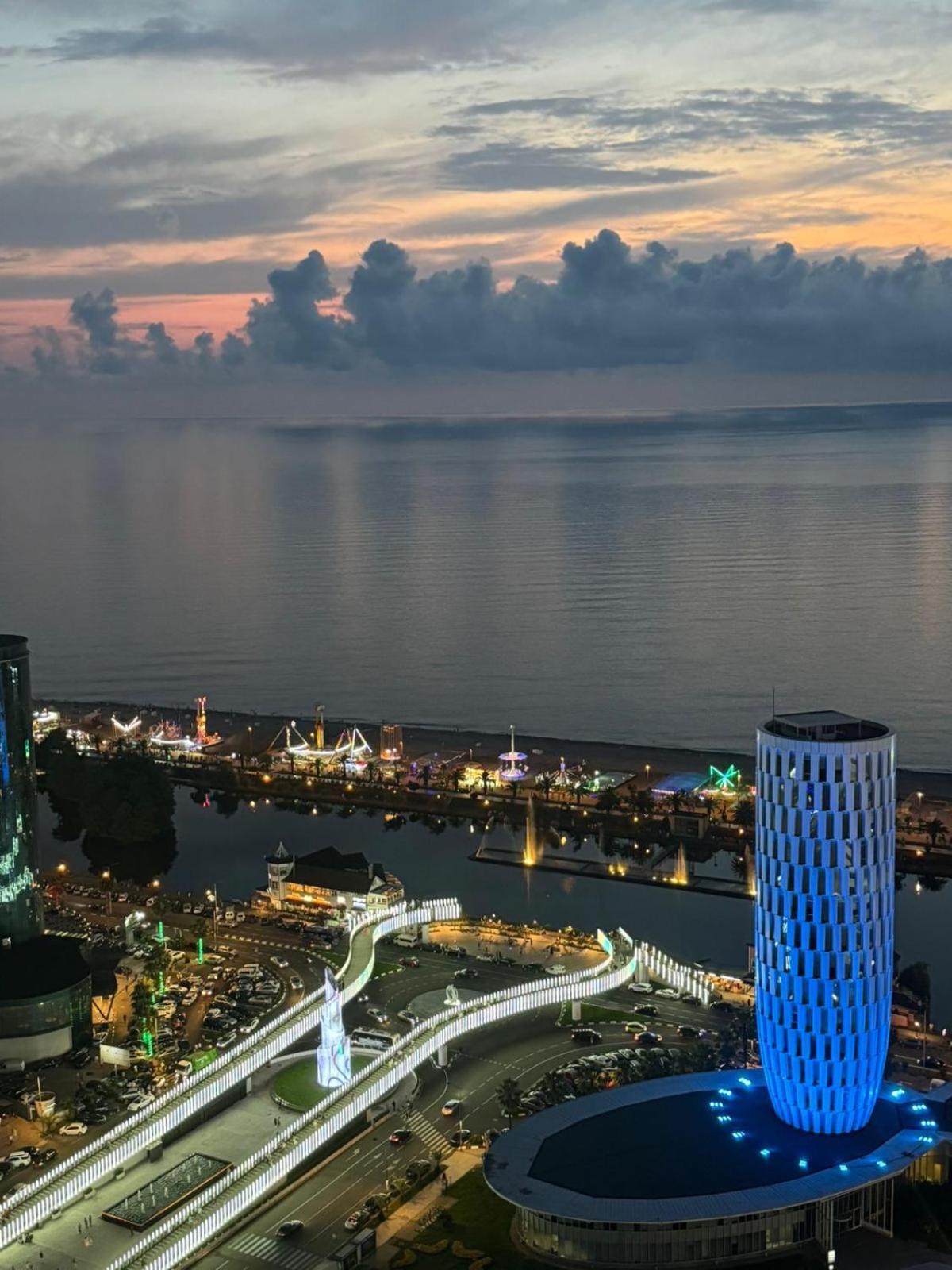 Moonlight Apart-Hotel Batumi Exterior foto