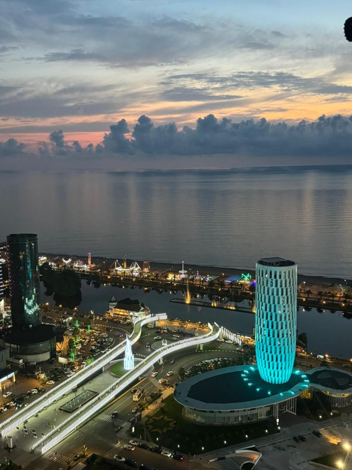 Moonlight Apart-Hotel Batumi Exterior foto
